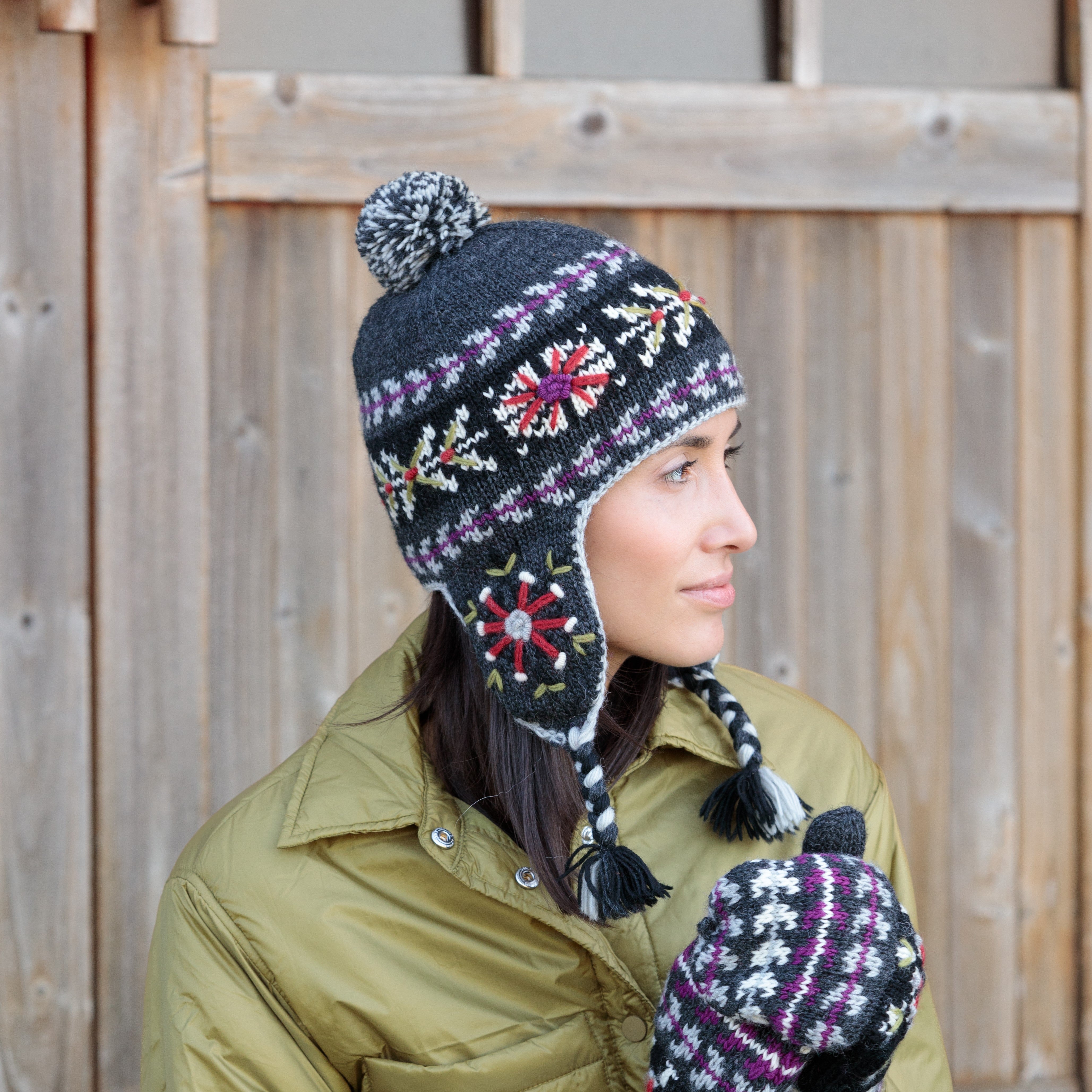 Fussen Earflap Hat - 100% Wool, Nordic Design, Embroidery – Lost